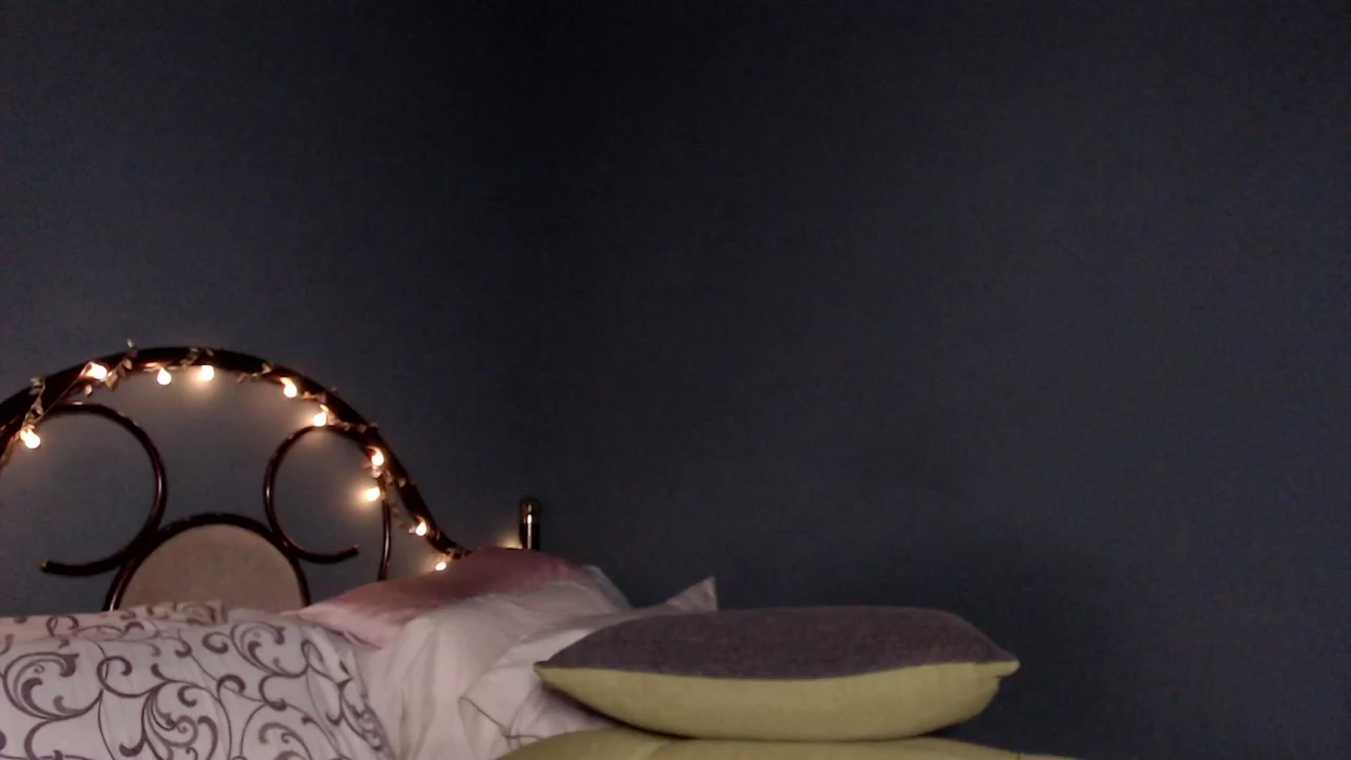 Gallery image thumbnail from Wow__kelly's myfreecams stream on, 12/21/2025, 16:40 image 9 of 20