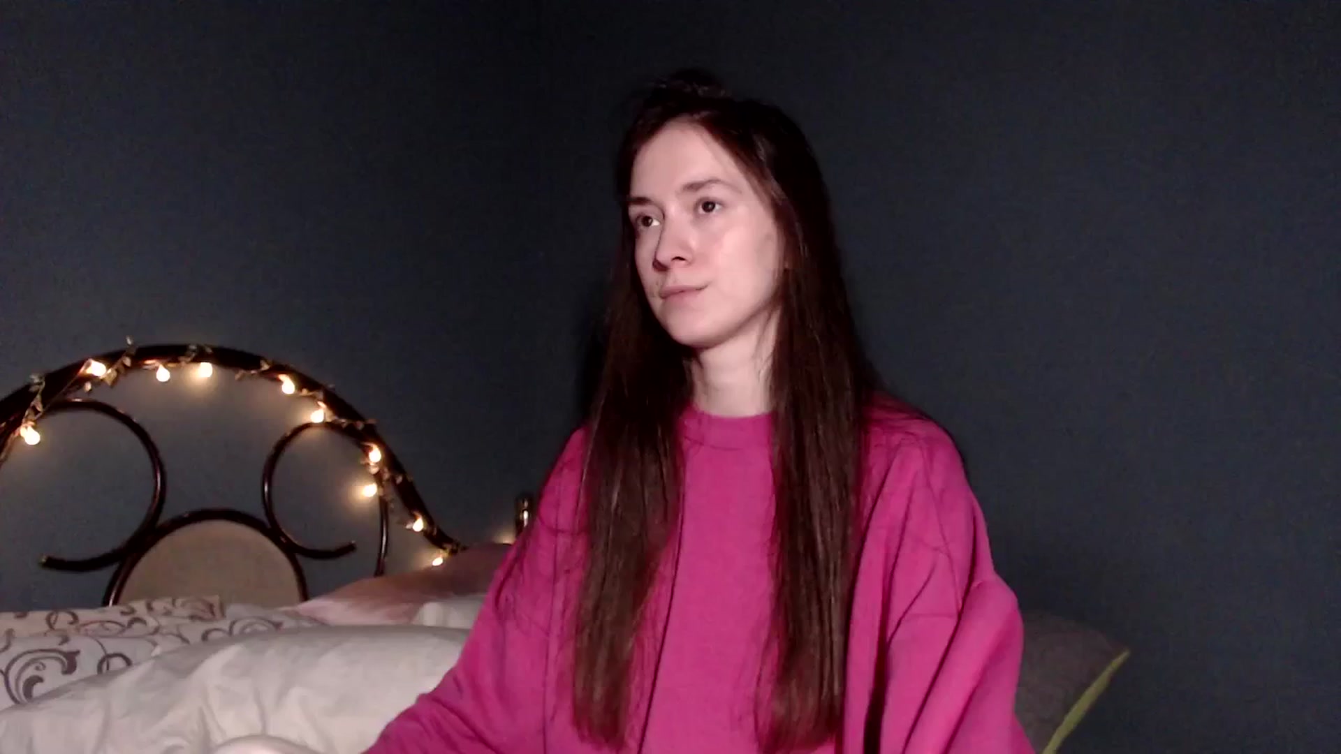 Gallery image thumbnail from Wow__kelly's myfreecams stream on, 12/21/2025, 16:40 image 13 of 20