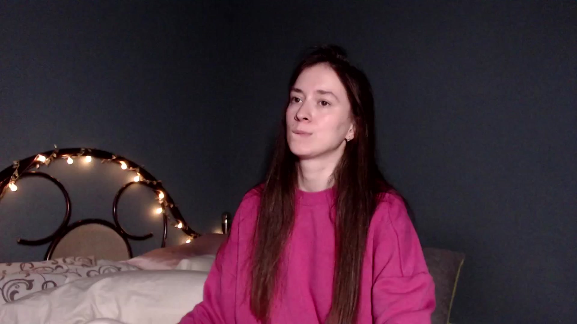 Gallery image thumbnail from Wow__kelly's myfreecams stream on, 12/21/2025, 16:40 image 16 of 20