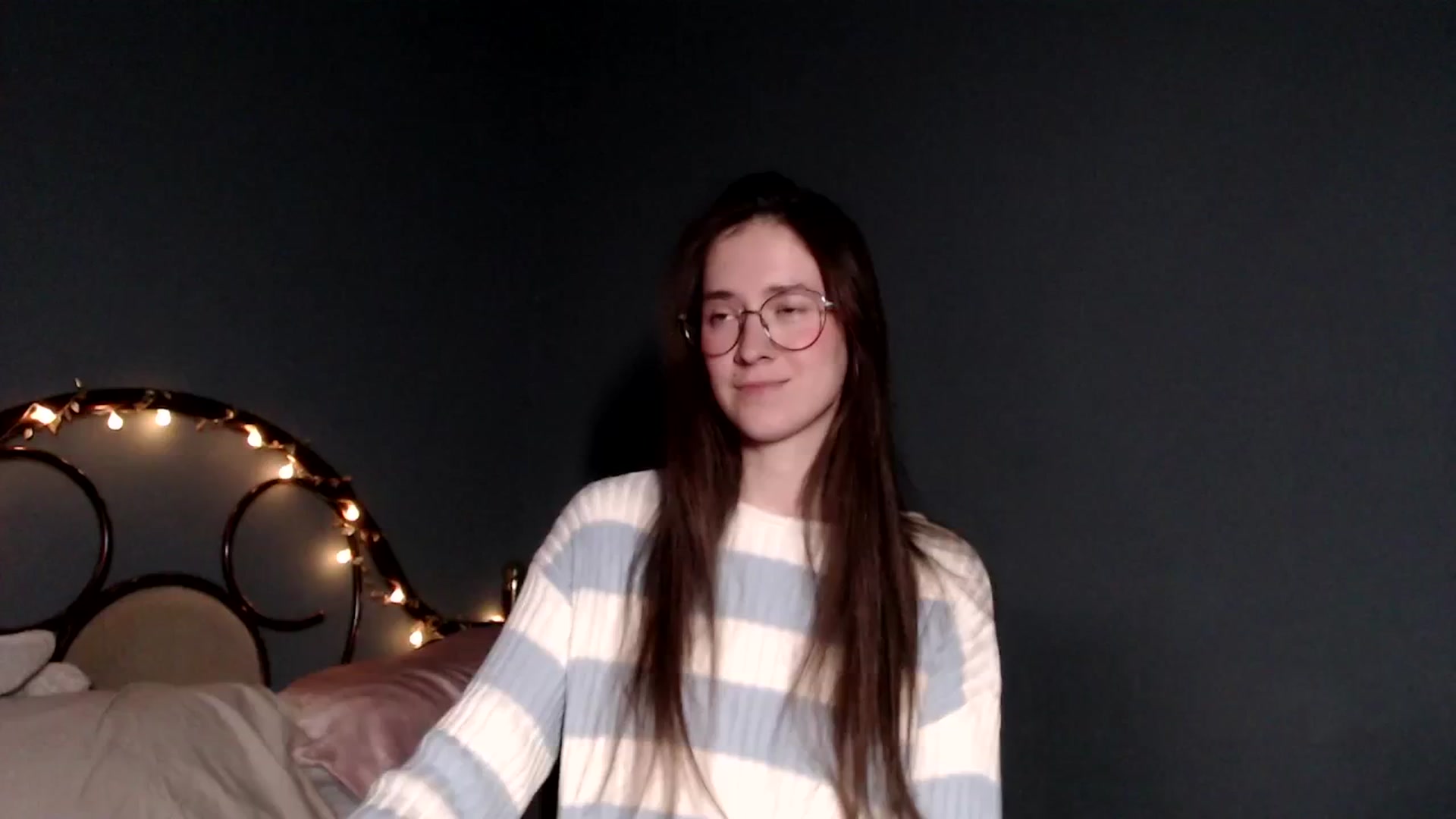 Gallery image thumbnail from Wow__kelly's myfreecams stream on, 12/28/2025, 16:17 image 20 of 20