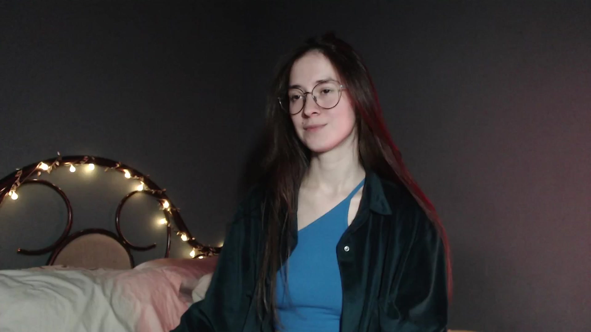 Gallery image thumbnail from Wow__kelly's myfreecams stream on, 01/01/2026, 18:12 image 1 of 20