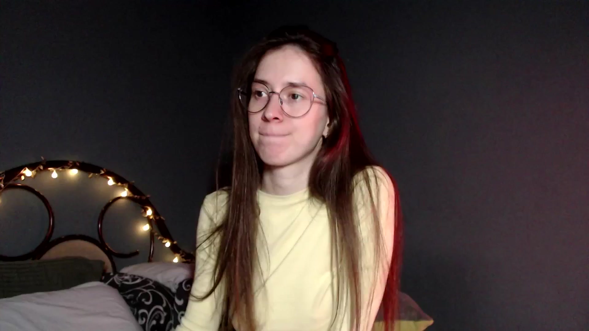 Gallery image thumbnail from Wow__kelly's myfreecams stream on, 01/02/2026, 15:09 image 1 of 20