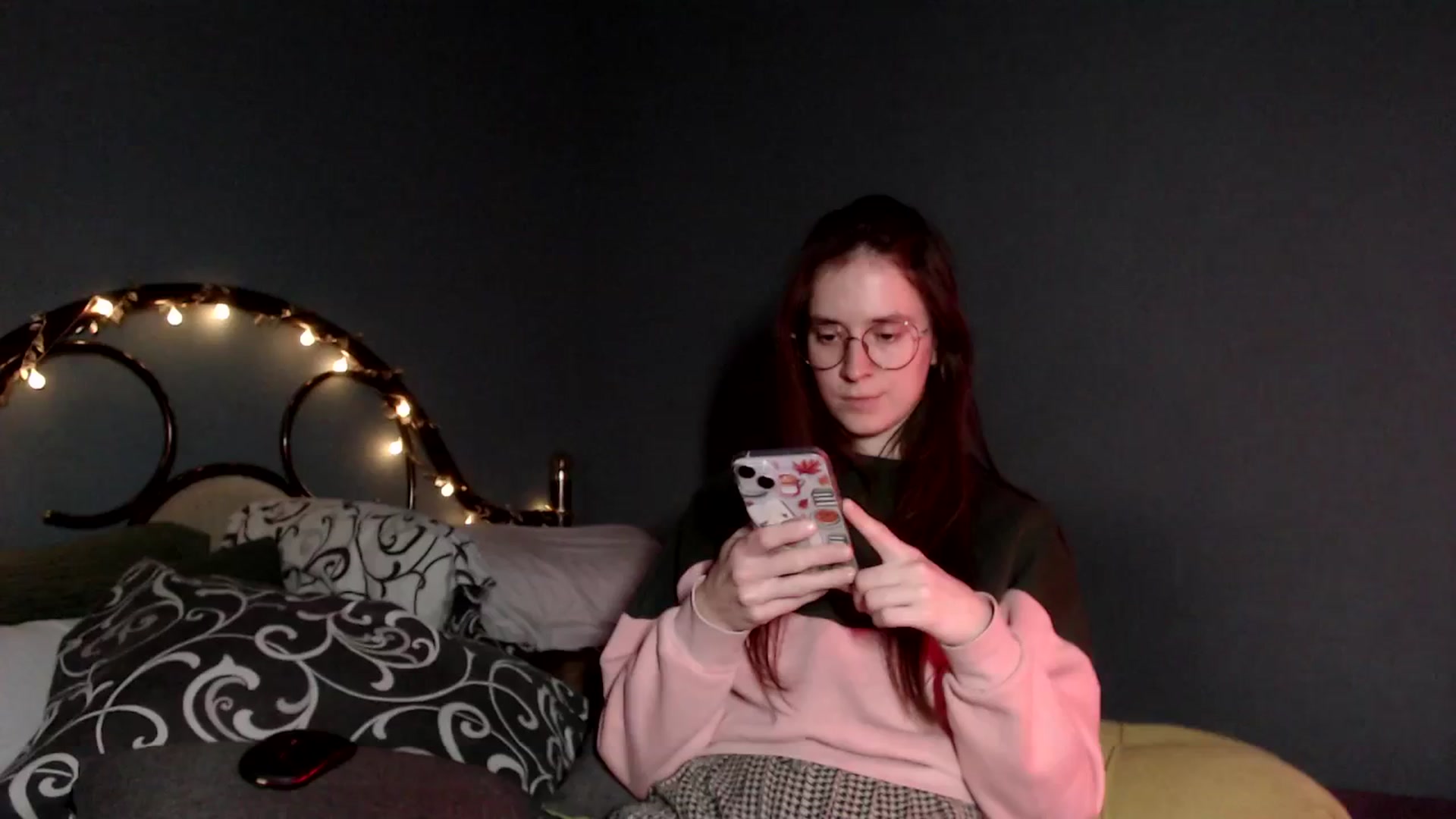 Gallery image thumbnail from Wow__kelly's myfreecams stream on, 01/04/2026, 17:22 image 13 of 20