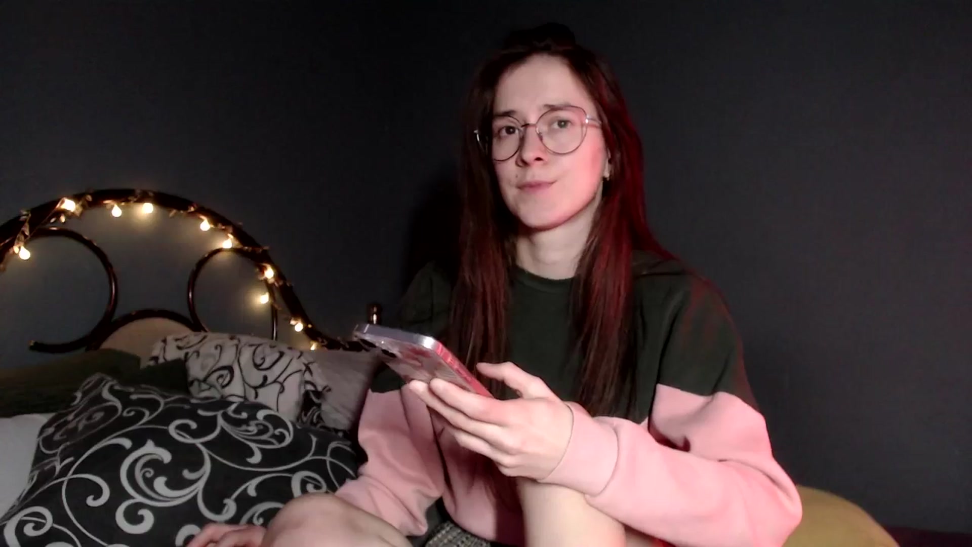 Gallery image thumbnail from Wow__kelly's myfreecams stream on, 01/04/2026, 17:22 image 19 of 20