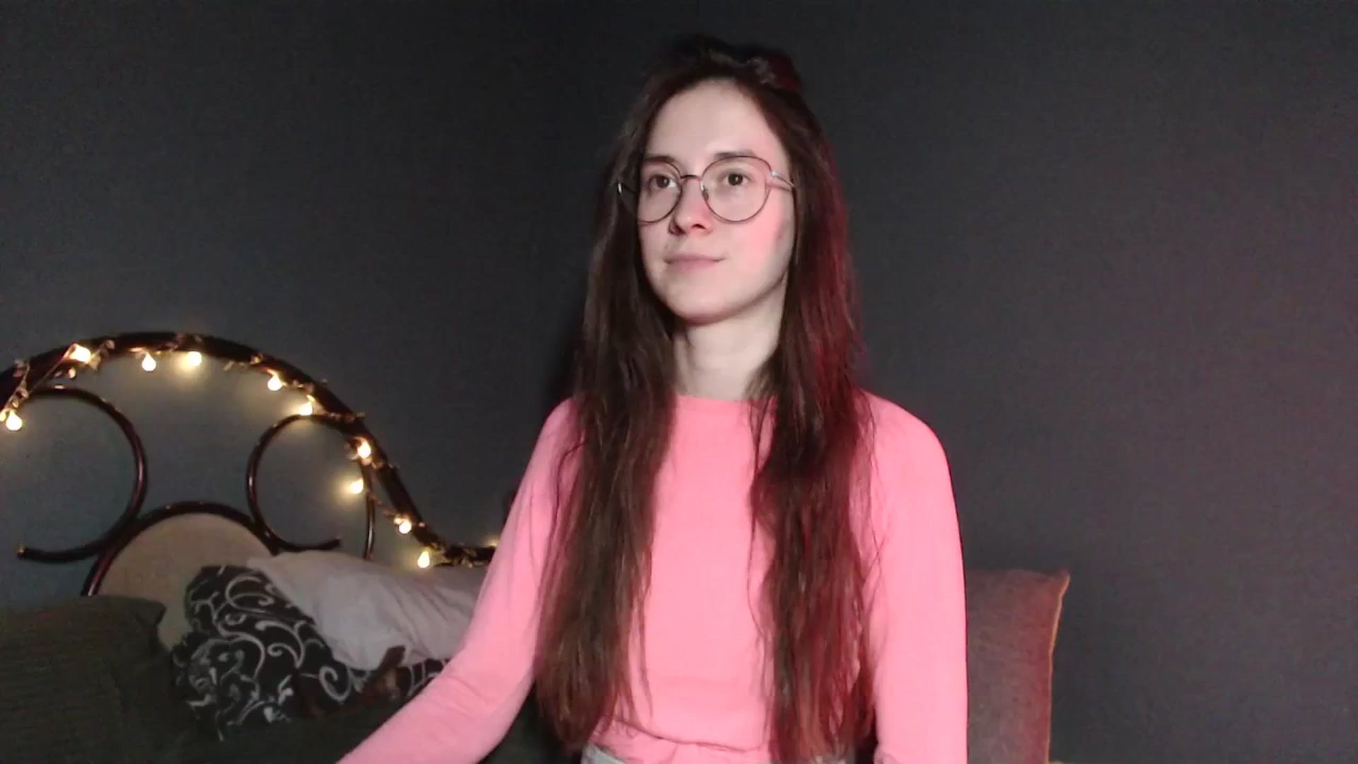 Gallery image thumbnail from Wow__kelly's myfreecams stream on, 01/05/2026, 17:48 image 5 of 20