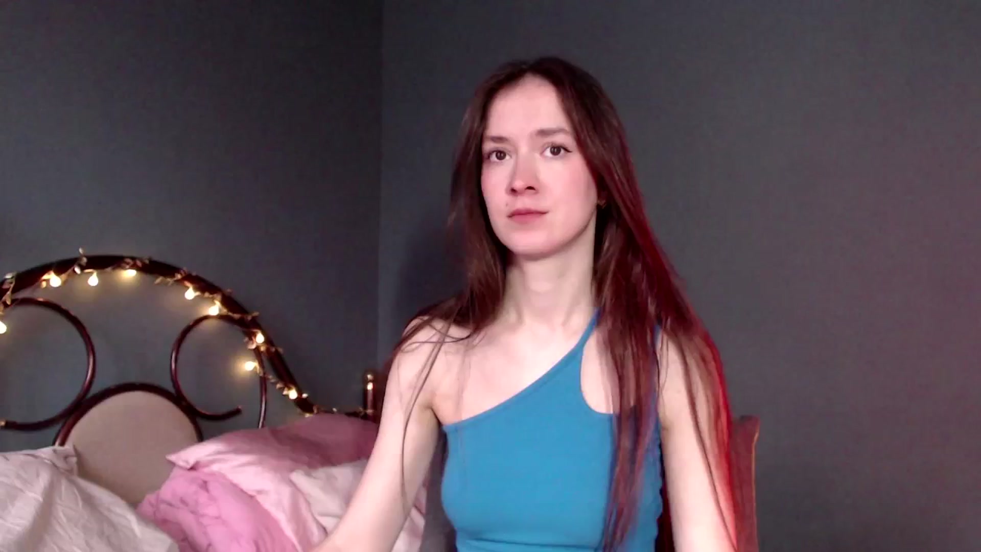 Gallery image thumbnail from Wow__kelly's myfreecams stream on, 02/08/2026, 11:50 image 3 of 20