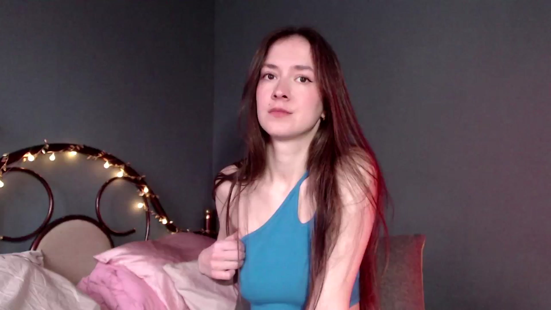 Gallery image thumbnail from Wow__kelly's myfreecams stream on, 02/08/2026, 11:50 image 4 of 20