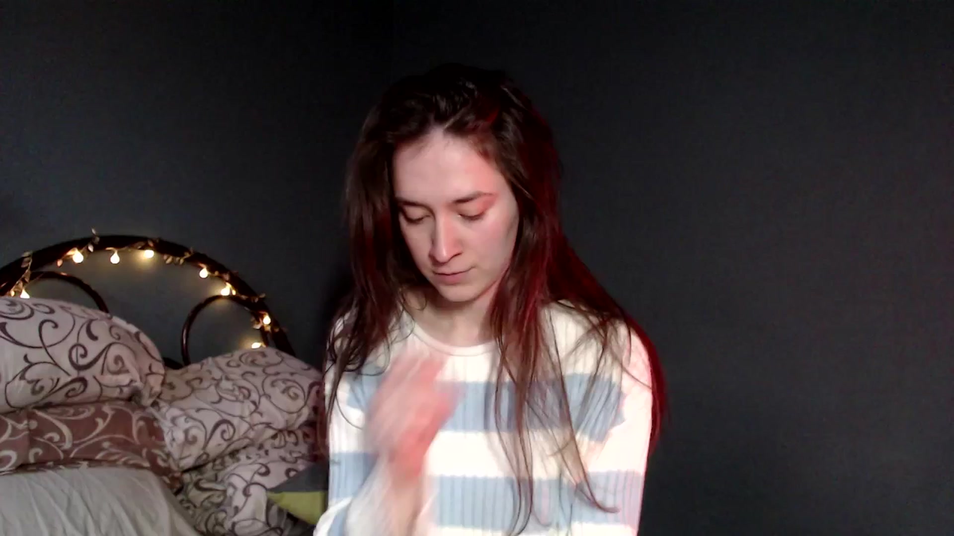 Gallery image thumbnail from Wow__kelly's myfreecams stream on, 04/05/2026, 16:17 image 17 of 20