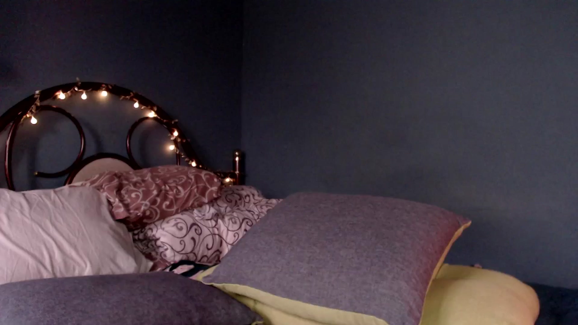 Gallery image thumbnail from Wow__kelly's myfreecams stream on, 04/25/2026, 16:53 image 5 of 20