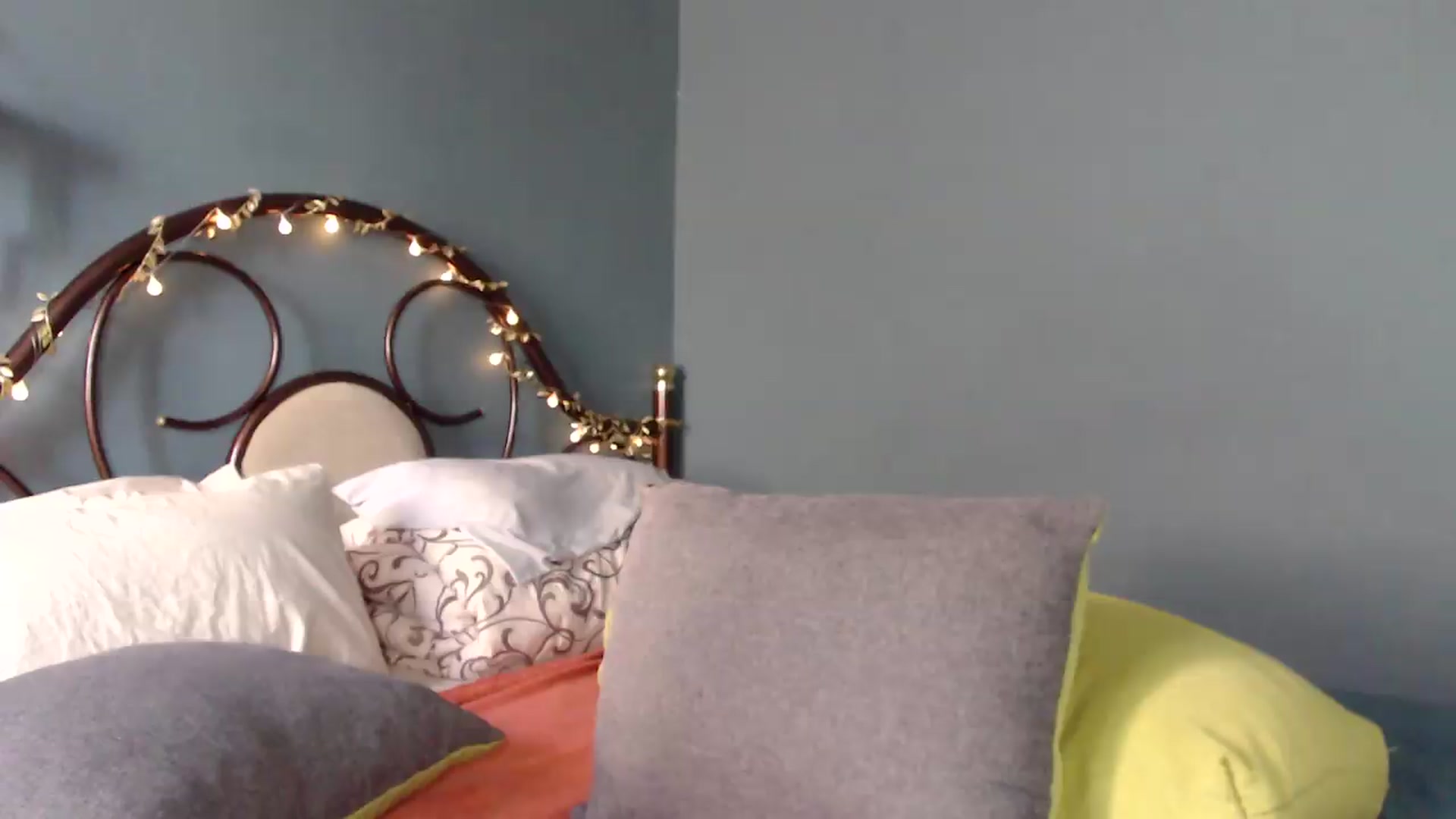 Gallery image thumbnail from Wow__kelly's myfreecams stream on, 07/18/2026, 16:32 image 7 of 20