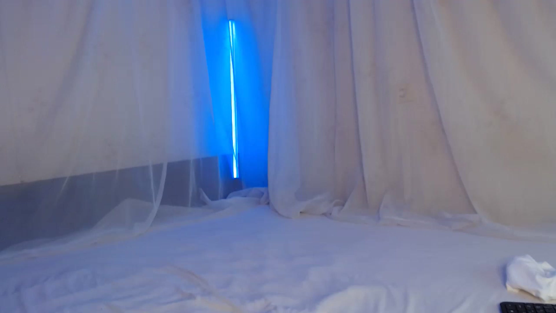Gallery image thumbnail from Wowww_Page's myfreecams stream on, 12/05/2022, 11:34 image 15 of 20