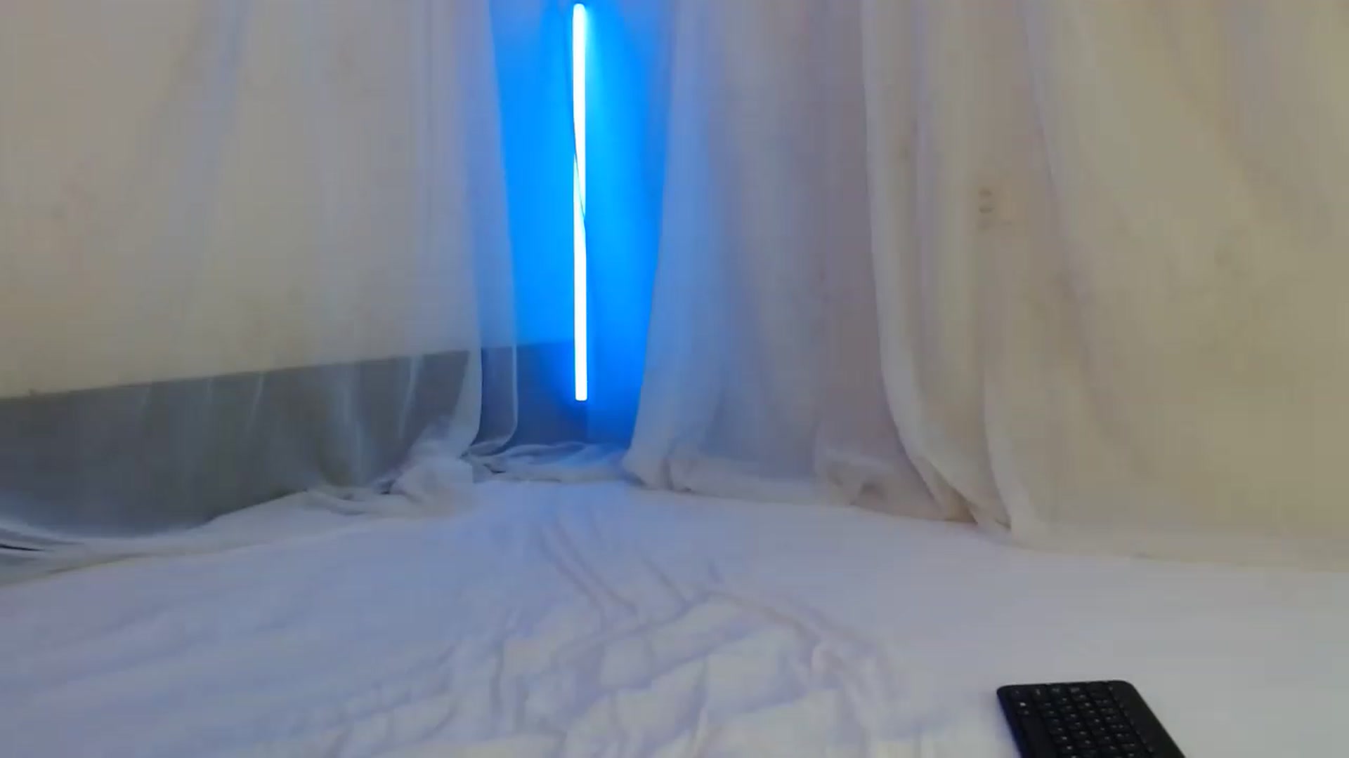 Gallery image thumbnail from Wowww_Page's myfreecams stream on, 12/11/2022, 13:55 image 16 of 20
