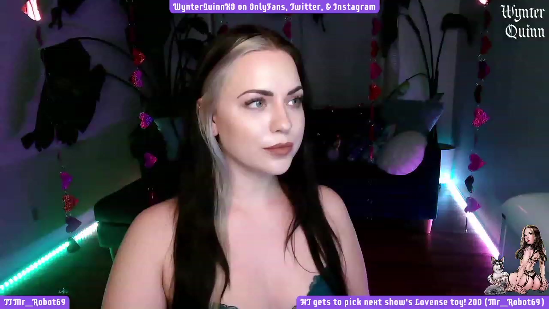 Gallery image thumbnail from WynterQuinnXO's myfreecams stream on, 01/13/2023, 03:17 image 19 of 20
