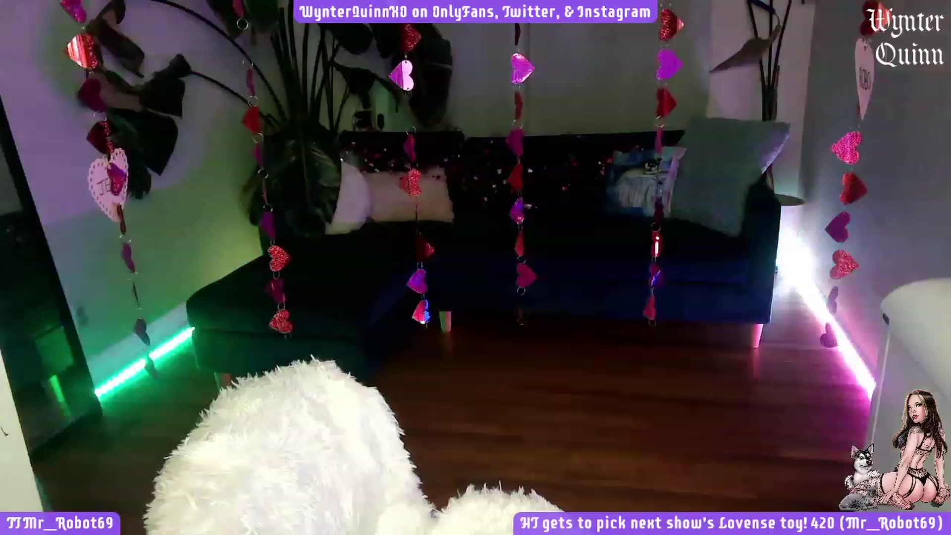 Gallery image thumbnail from WynterQuinnXO's myfreecams stream on, 02/04/2023, 02:31 image 1 of 20