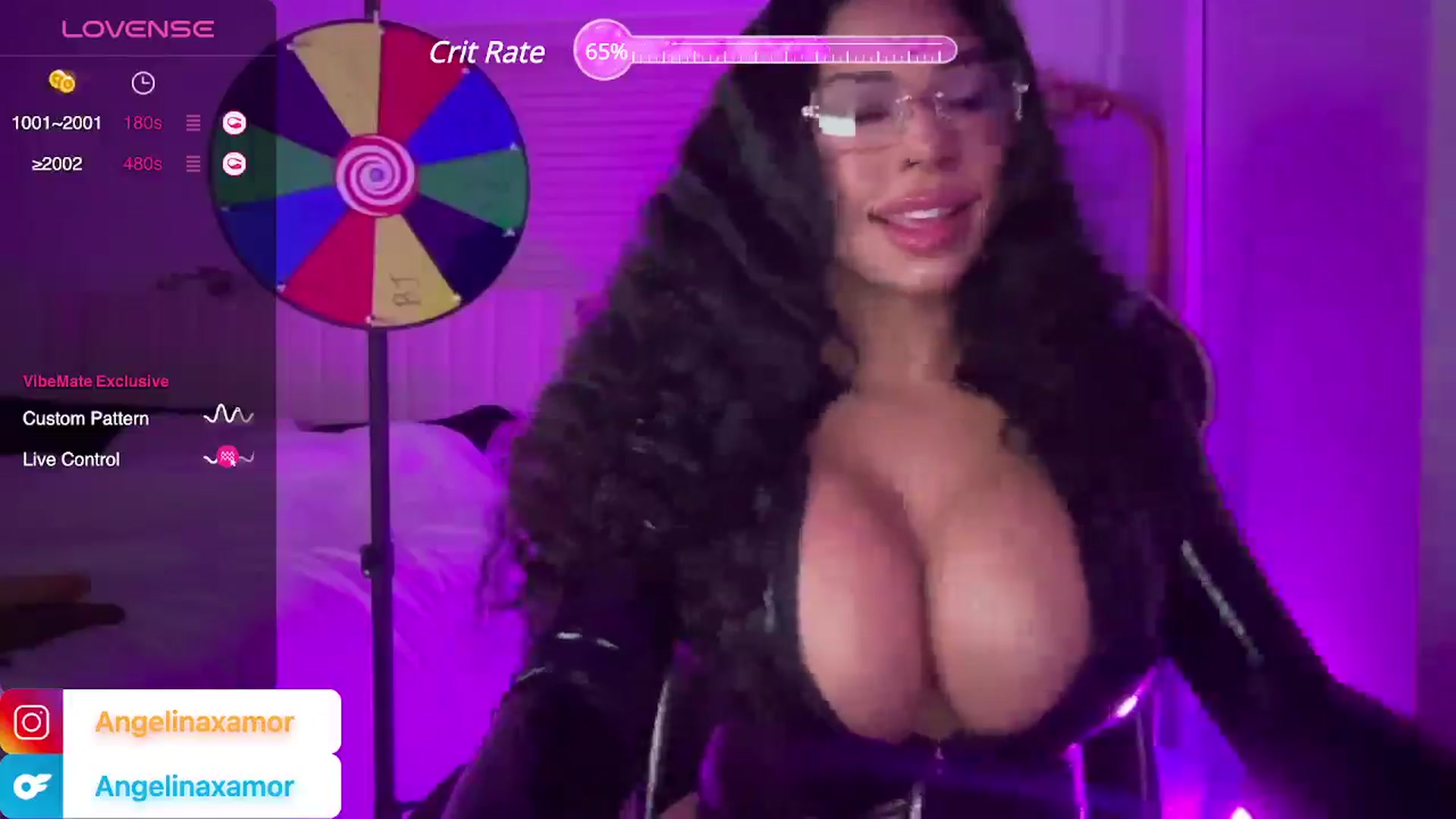 Gallery image thumbnail from XAngelina's myfreecams stream on, 04/18/2025, 24:26 image 12 of 20