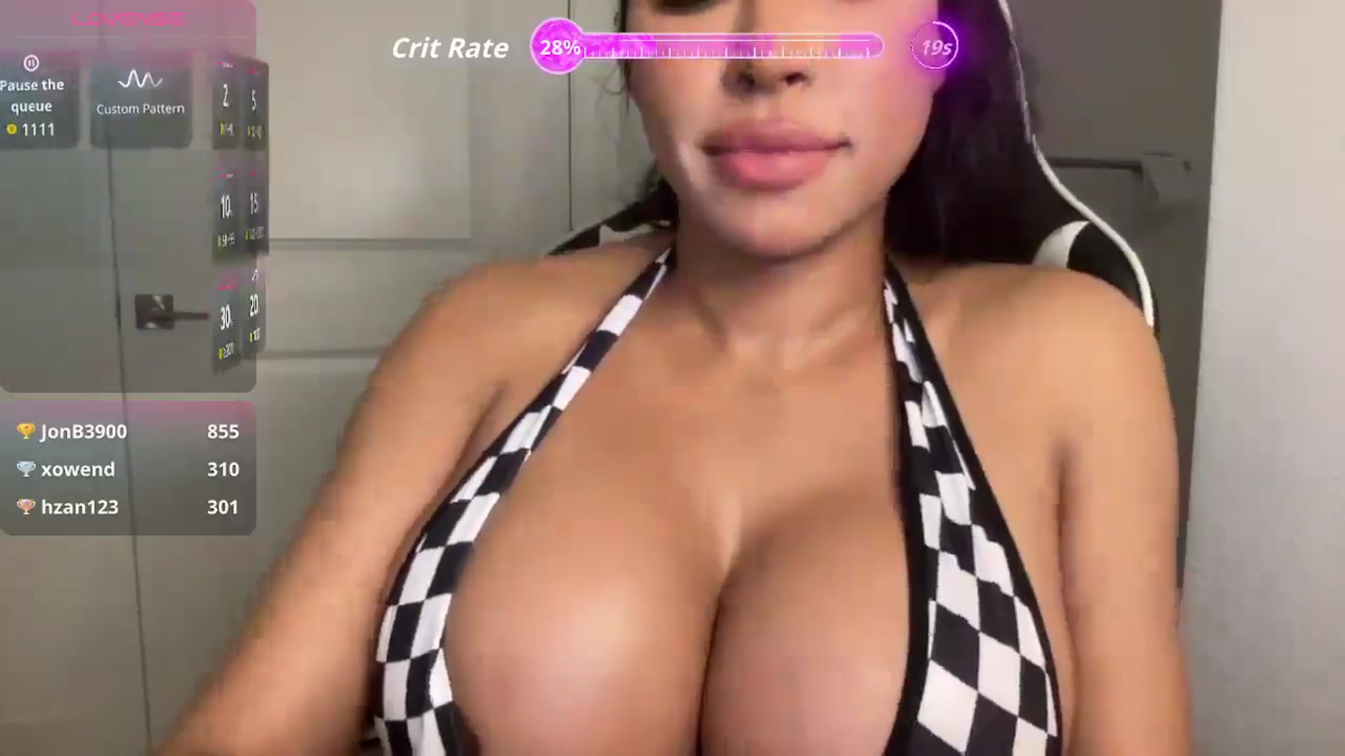 Gallery image thumbnail from XAngelina's myfreecams stream on, 04/18/2026, 20:31 image 17 of 20