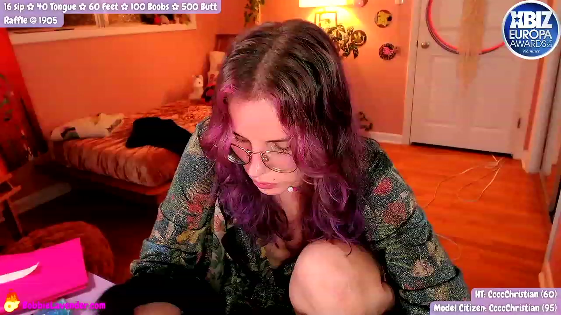 Gallery image thumbnail from XBobbiesWorld's myfreecams stream on, 08/11/2023, 03:08 image 5 of 20