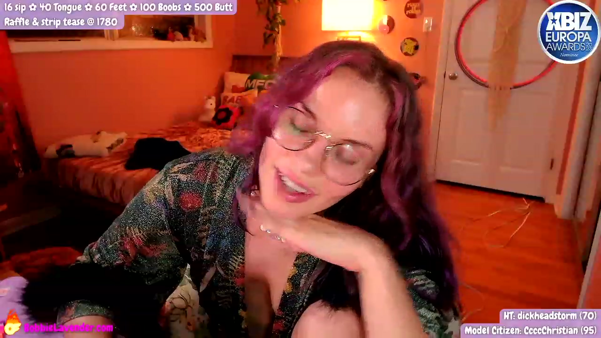 Gallery image thumbnail from XBobbiesWorld's myfreecams stream on, 08/11/2023, 03:08 image 14 of 20