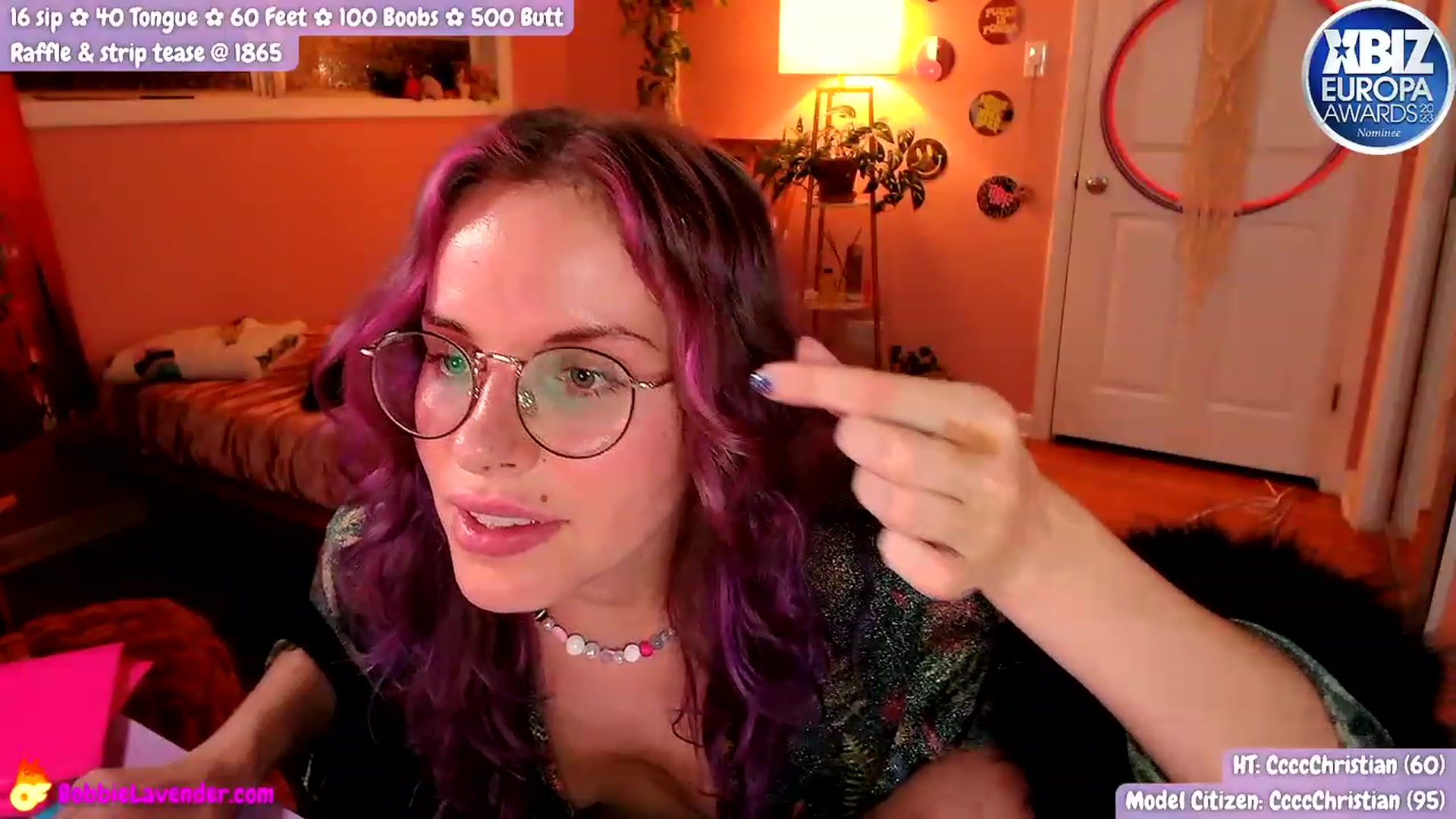 Gallery image thumbnail from XBobbiesWorld's myfreecams stream on, 08/11/2023, 03:08 image 8 of 20