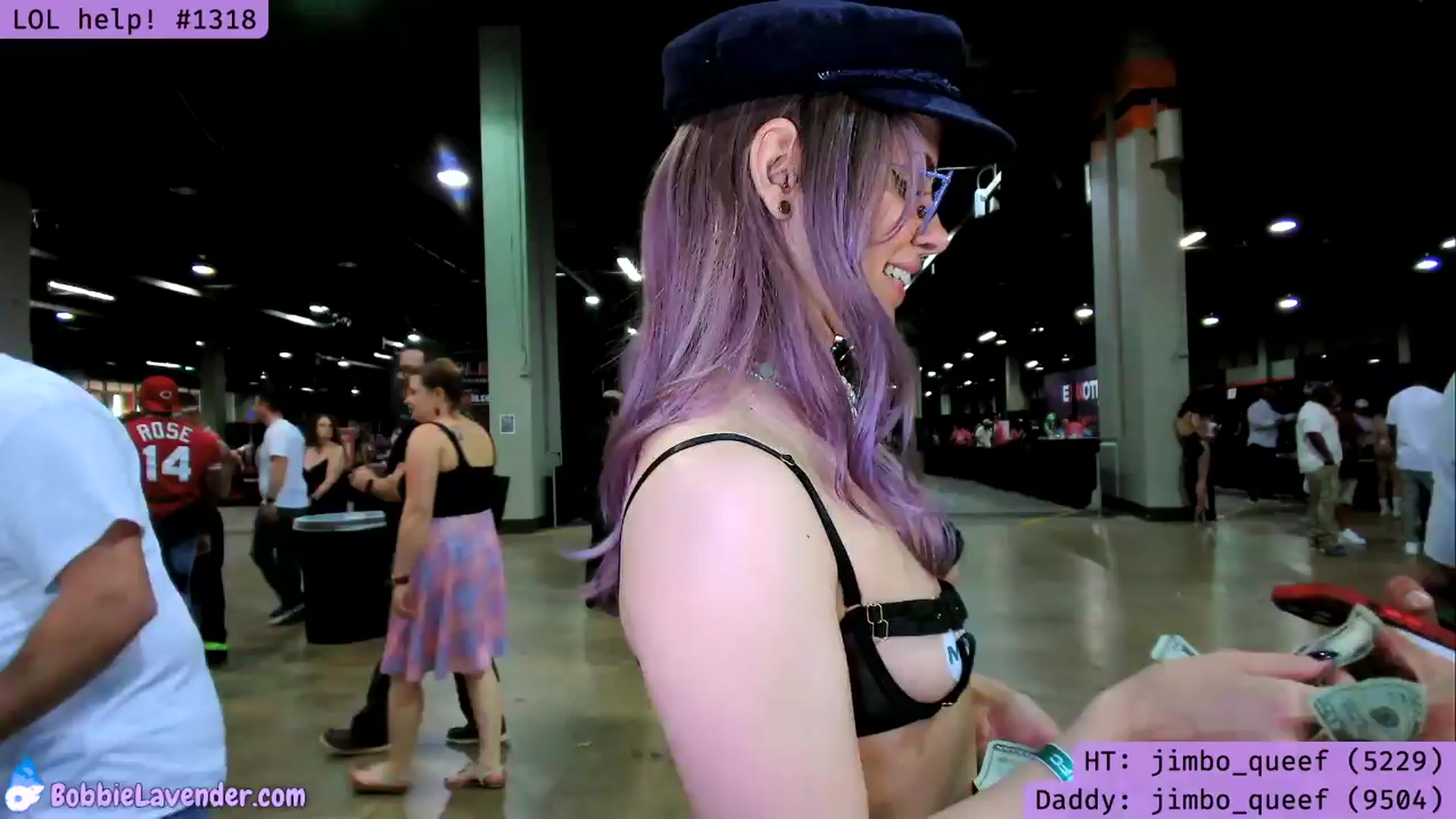 Gallery image thumbnail from XBobbiesWorld's myfreecams stream on, 04/14/2024, 01:00 image 7 of 20