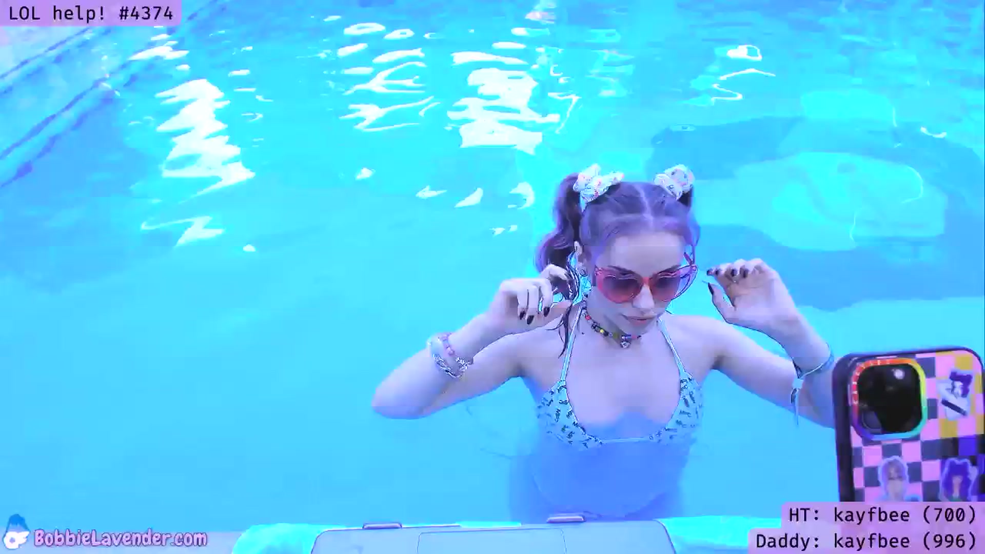 Gallery image thumbnail from XBobbiesWorld's myfreecams stream on, 05/22/2024, 24:01 image 16 of 20