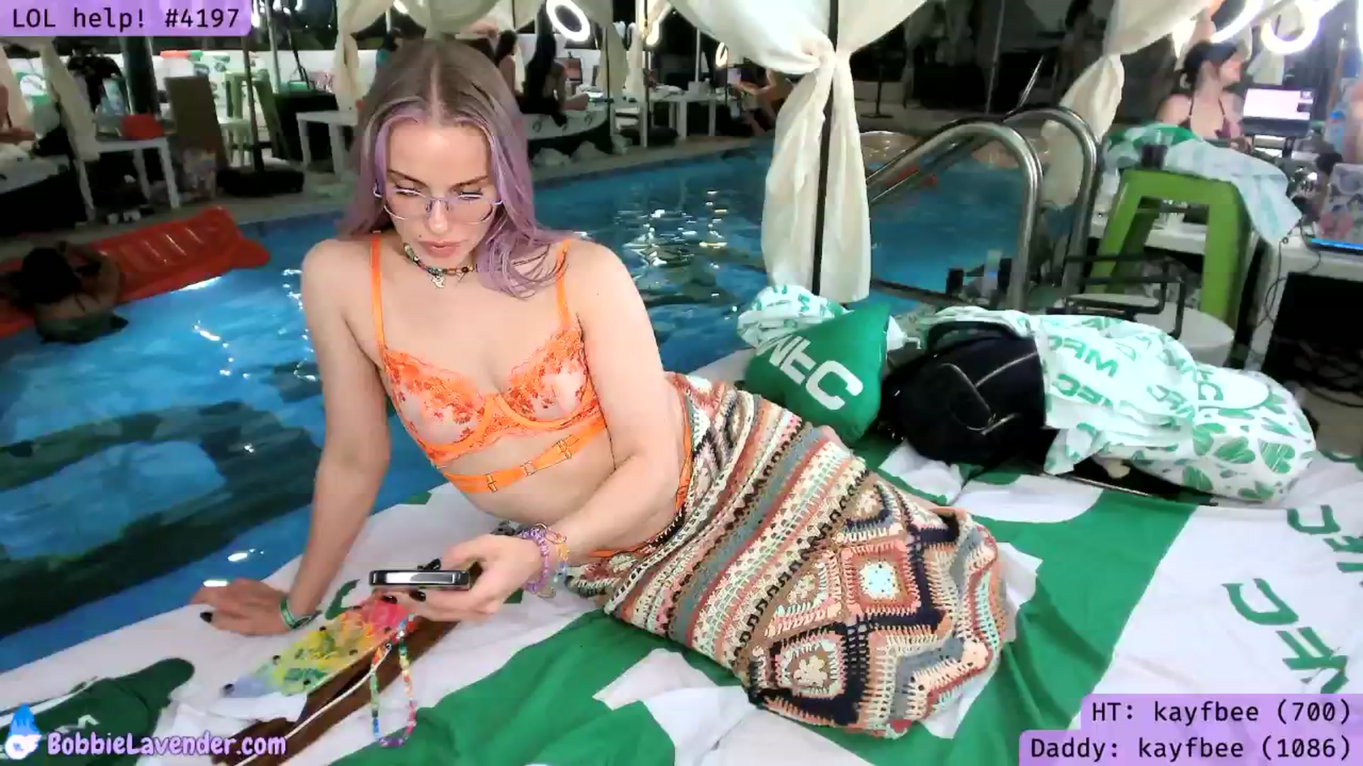 Gallery image thumbnail from XBobbiesWorld's myfreecams stream on, 05/22/2024, 05:59 image 1 of 20