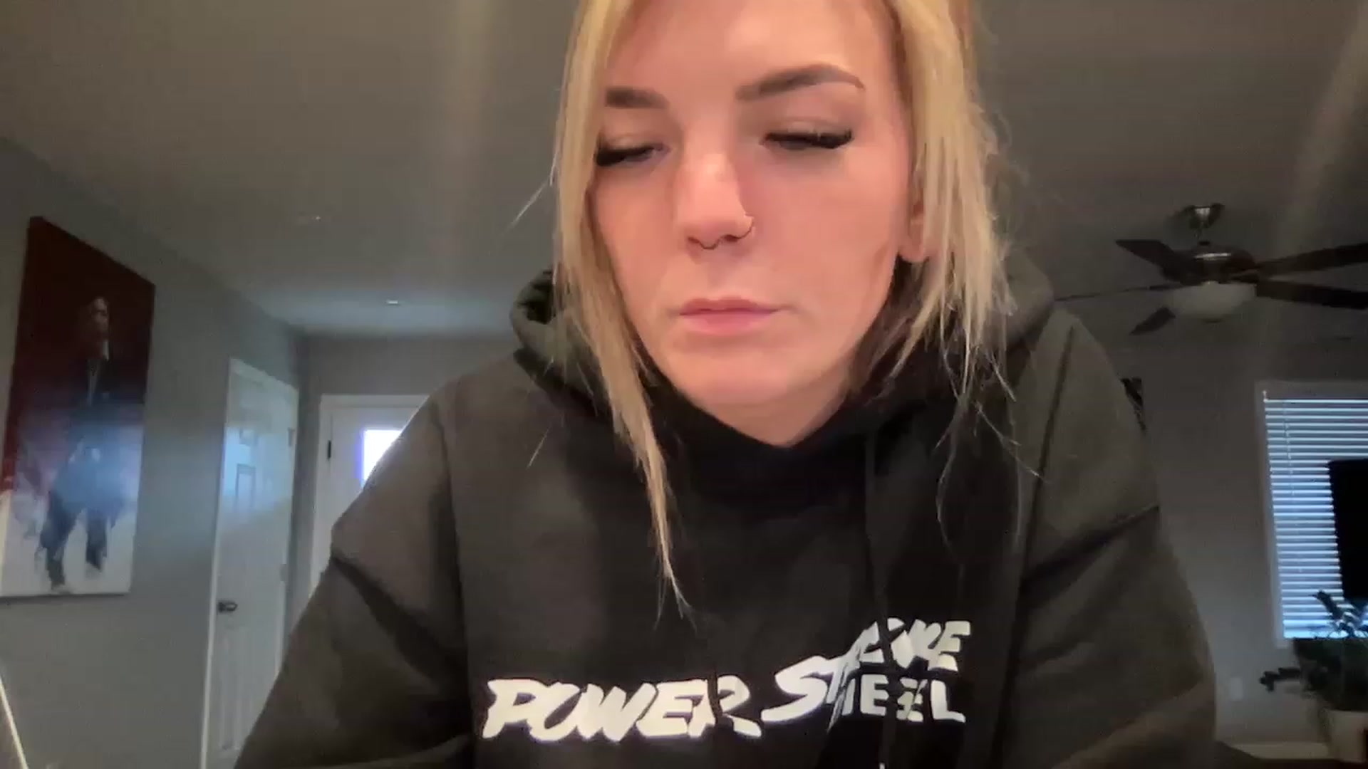 Gallery image thumbnail from XEllieraeX's myfreecams stream on, 01/16/2023, 22:07 image 2 of 20