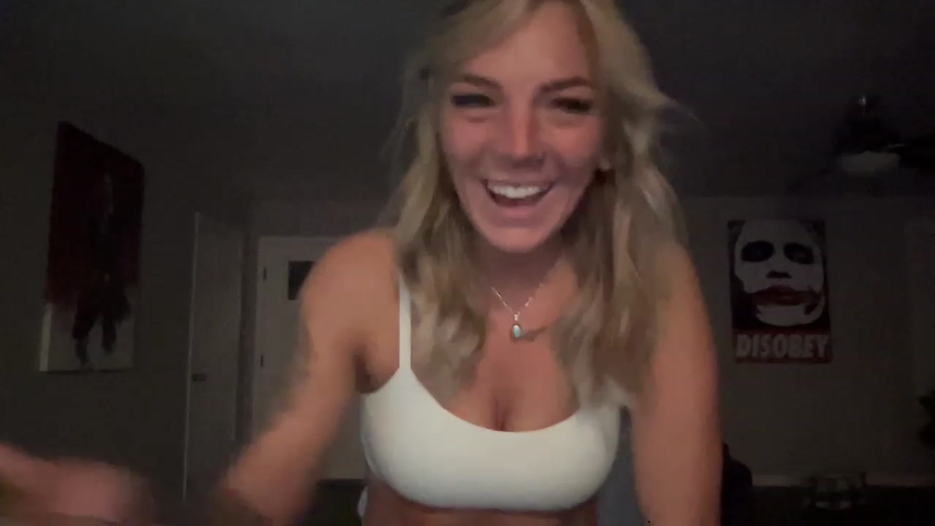 Gallery image thumbnail from XEllieraeX's myfreecams stream on, 02/07/2023, 07:44 image 19 of 20