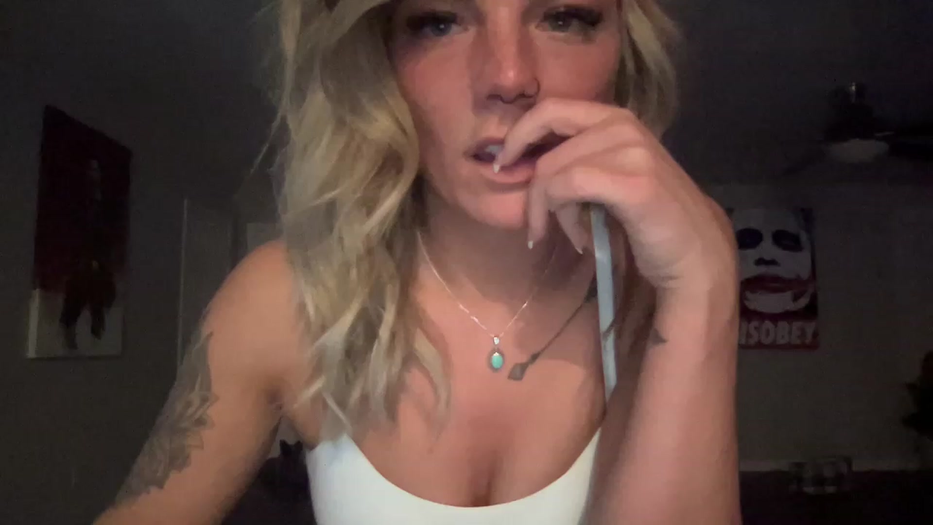 Gallery image thumbnail from XEllieraeX's myfreecams stream on, 02/07/2023, 07:44 image 4 of 20