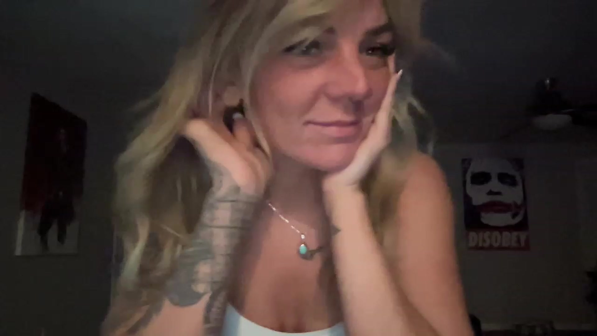 Gallery image thumbnail from XEllieraeX's myfreecams stream on, 02/07/2023, 07:44 image 11 of 20