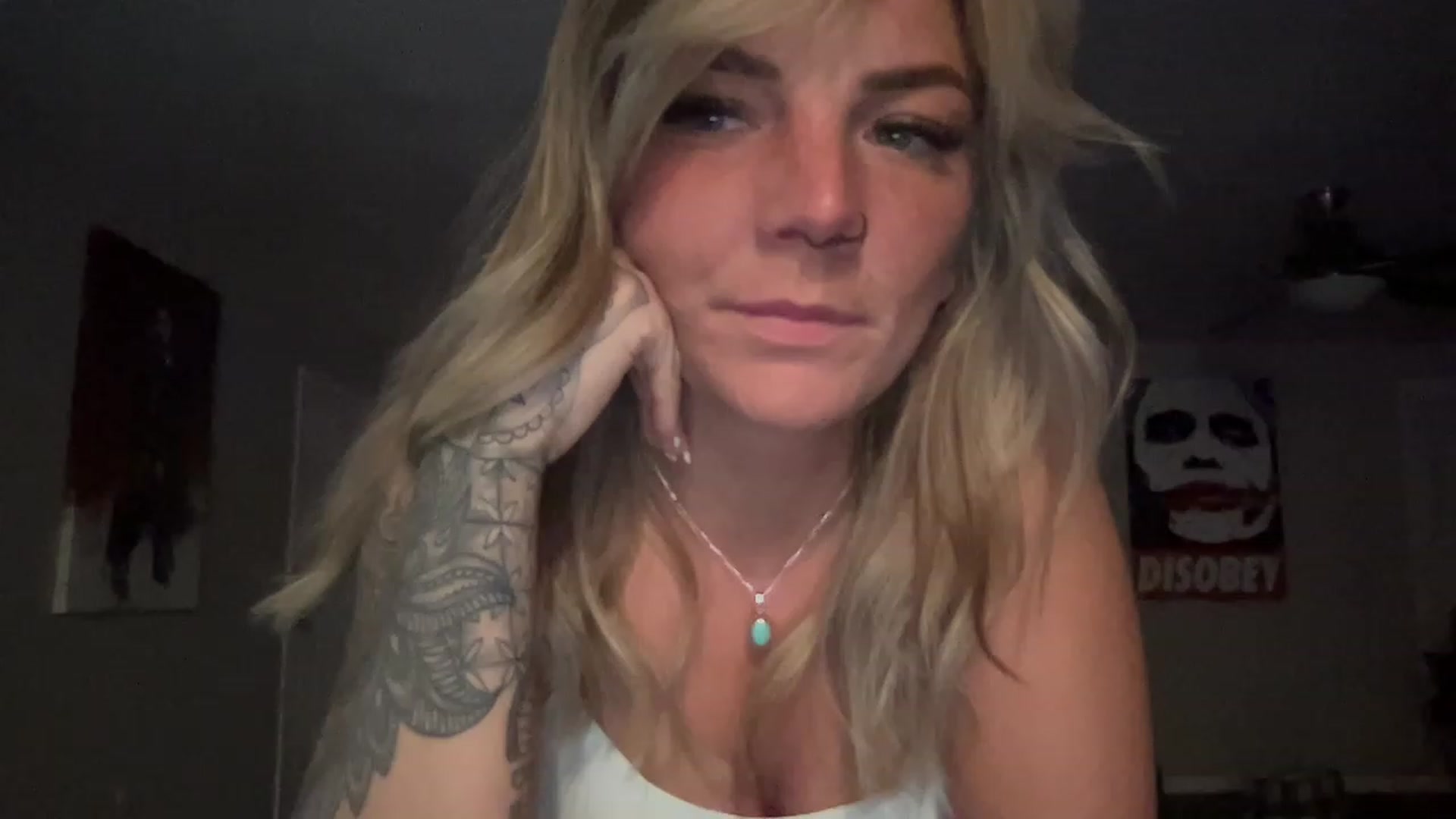 Gallery image thumbnail from XEllieraeX's myfreecams stream on, 02/07/2023, 07:44 image 9 of 20