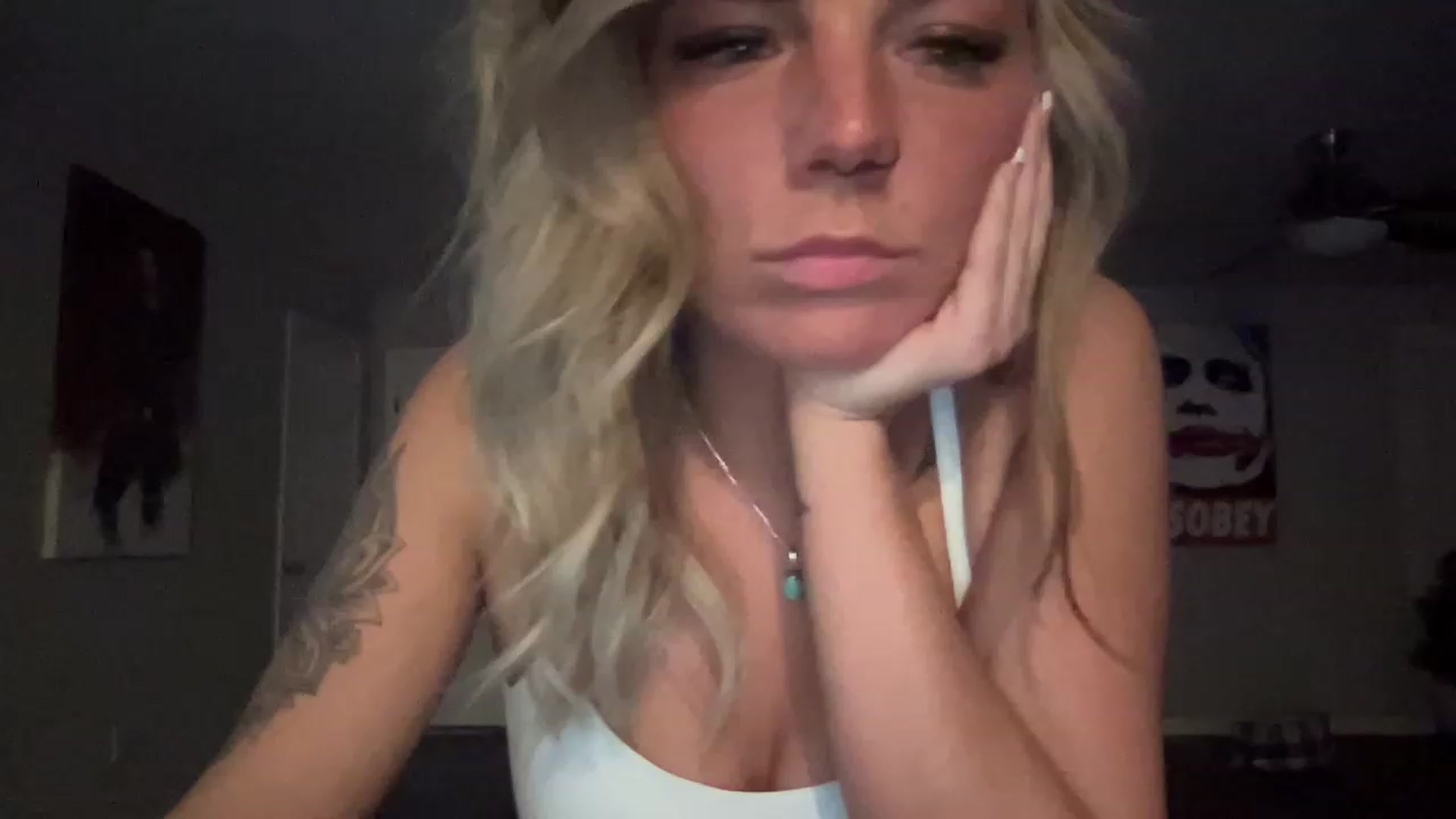 Gallery image thumbnail from XEllieraeX's myfreecams stream on, 02/07/2023, 07:44 image 5 of 20