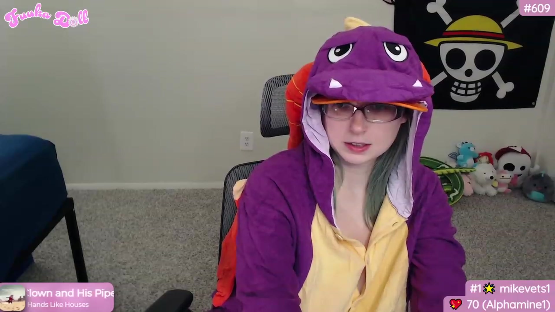 Gallery image thumbnail from XFuukaX's myfreecams stream on, 12/06/2023, 24:07 image 18 of 20