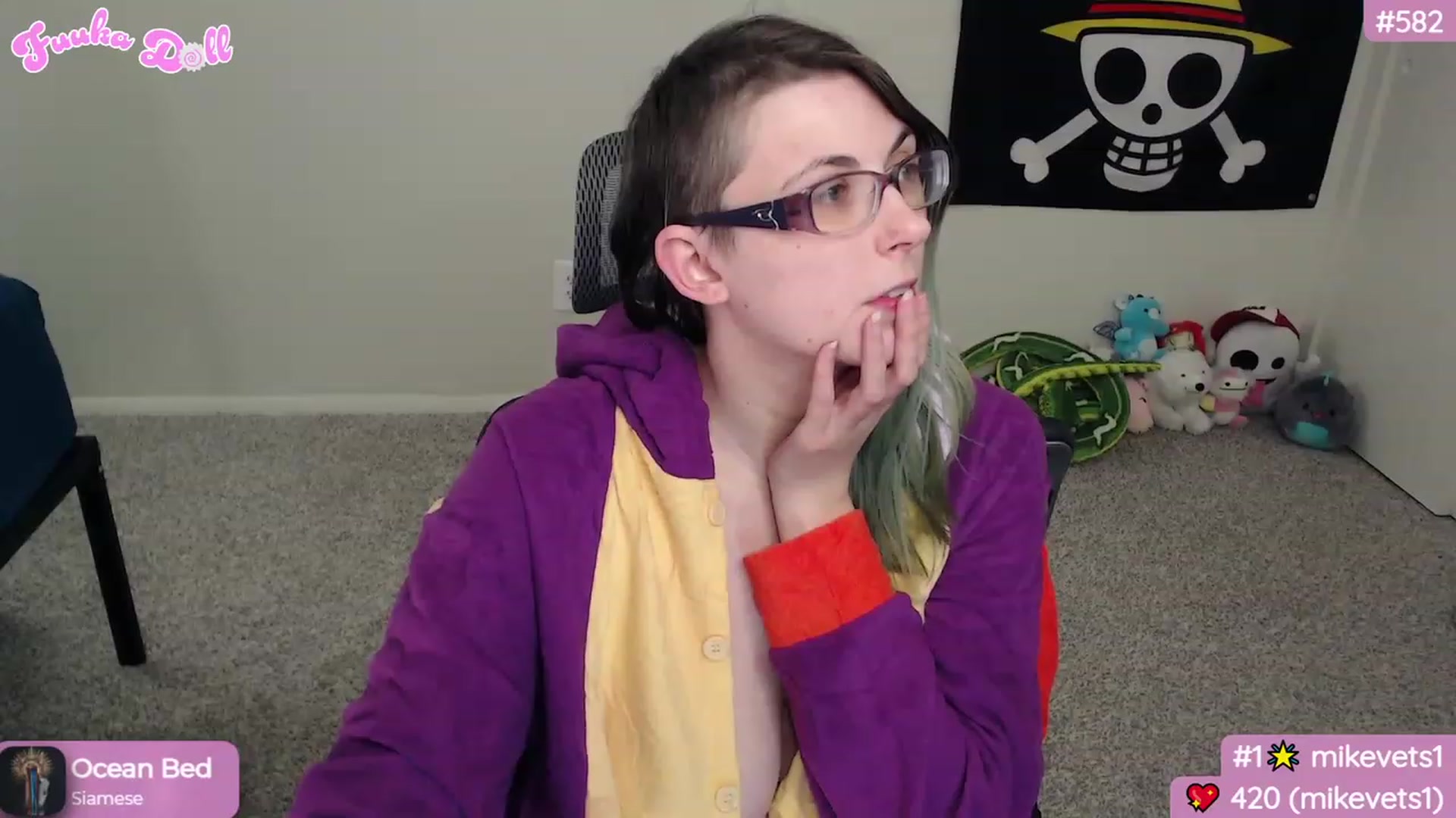 Gallery image thumbnail from XFuukaX's myfreecams stream on, 12/06/2023, 01:54 image 18 of 20