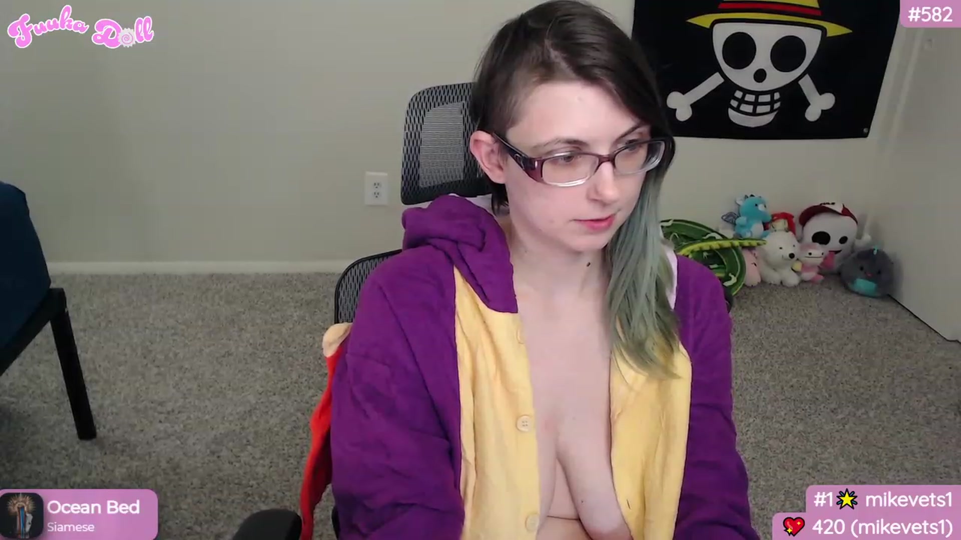 Gallery image thumbnail from XFuukaX's myfreecams stream on, 12/06/2023, 01:54 image 17 of 20