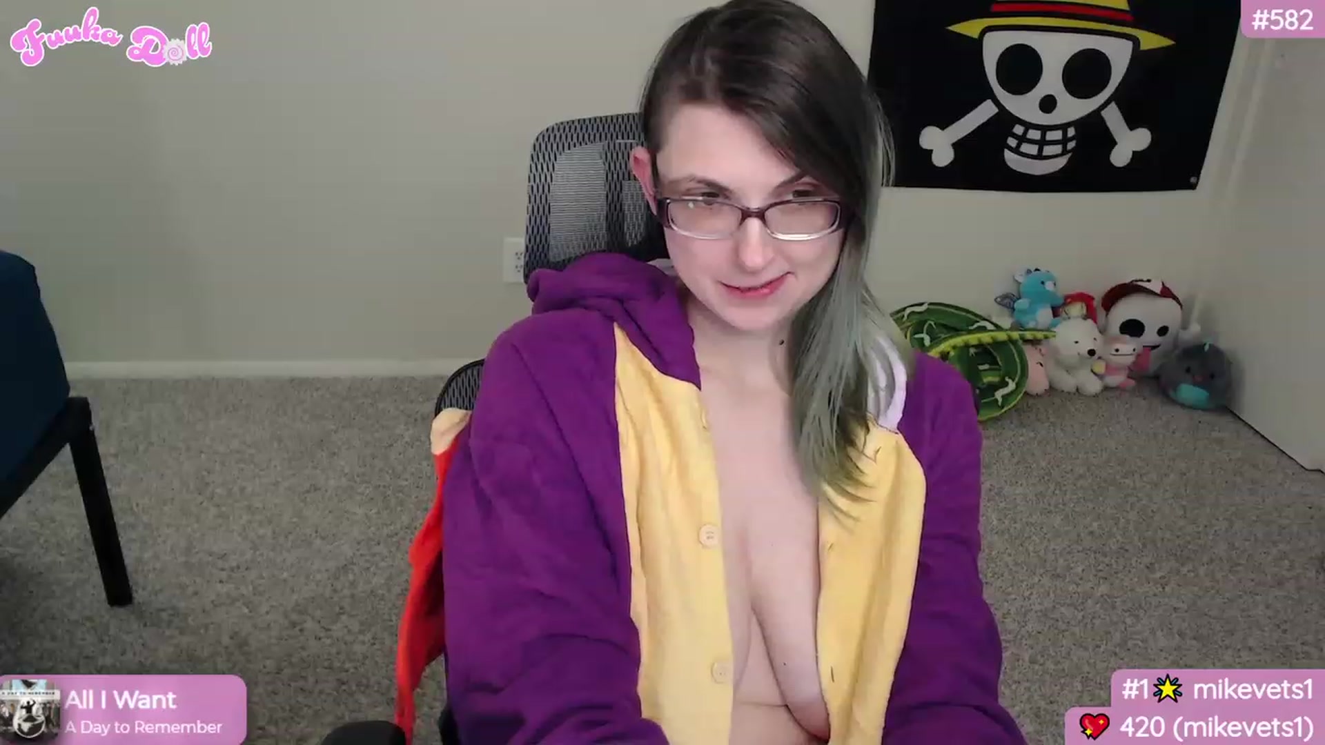 Gallery image thumbnail from XFuukaX's myfreecams stream on, 12/06/2023, 01:54 image 19 of 20