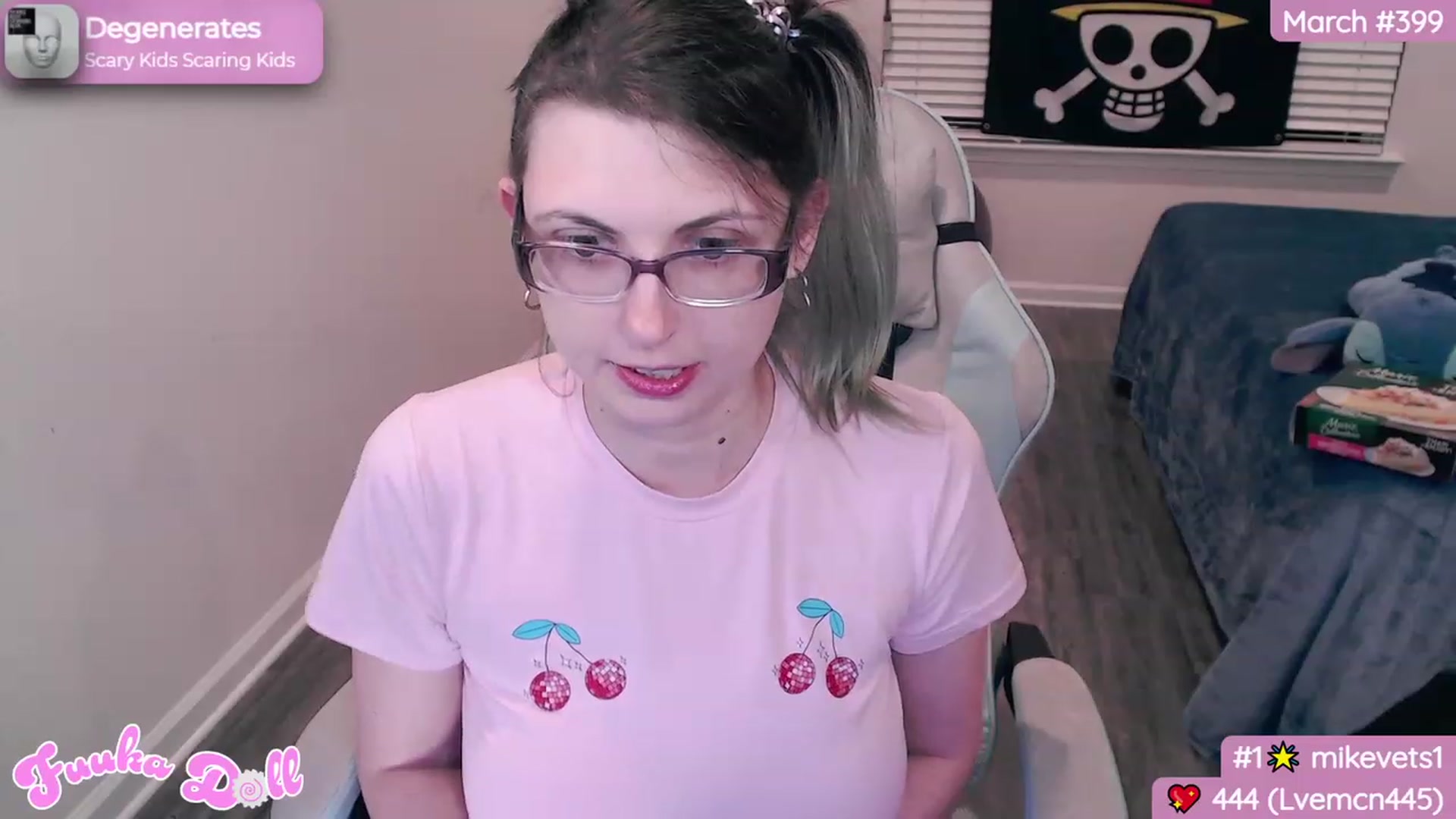 Gallery image thumbnail from XFuukaX's myfreecams stream on, 03/15/2024, 05:34 image 15 of 20