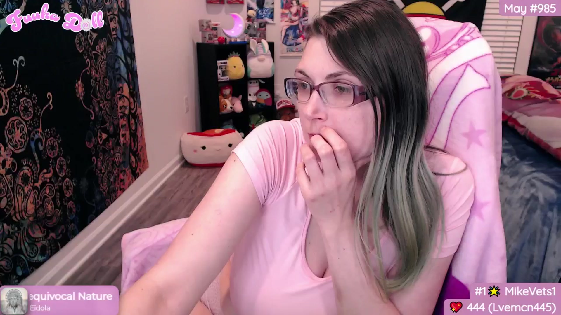 Gallery image thumbnail from XFuukaX's myfreecams stream on, 05/17/2024, 07:13 image 17 of 20