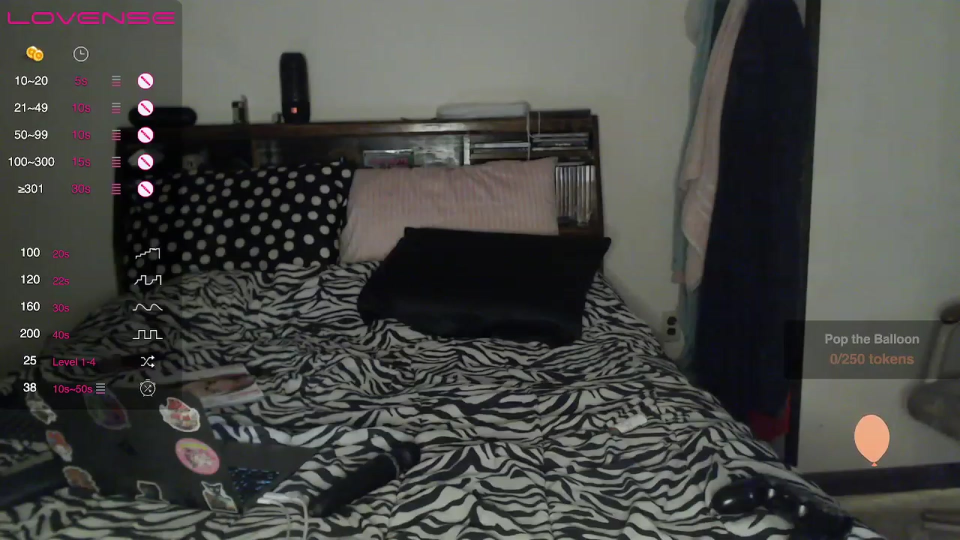 Gallery image thumbnail from XKushKittyX's myfreecams stream on, 12/20/2022, 01:29 image 20 of 20