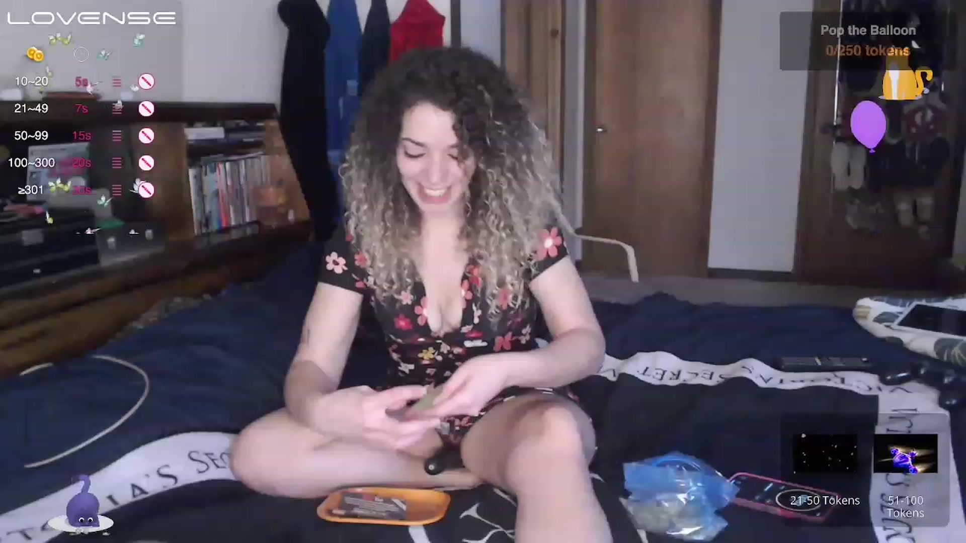 Gallery image thumbnail from XKushKittyX's myfreecams stream on, 01/16/2023, 21:01 image 10 of 20