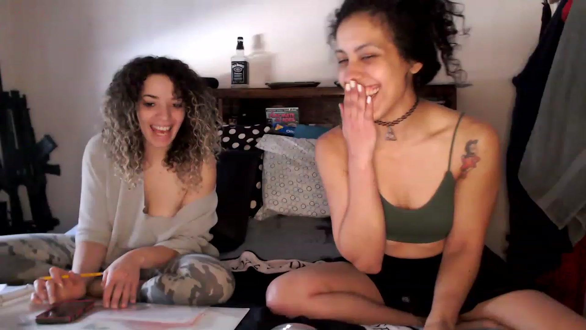 Gallery image thumbnail from XKushKittyX's myfreecams stream on, 02/18/2023, 20:33 image 10 of 20