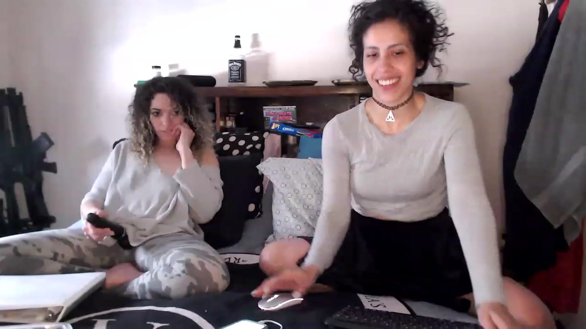 Gallery image thumbnail from XKushKittyX's myfreecams stream on, 02/18/2023, 20:33 image 6 of 20