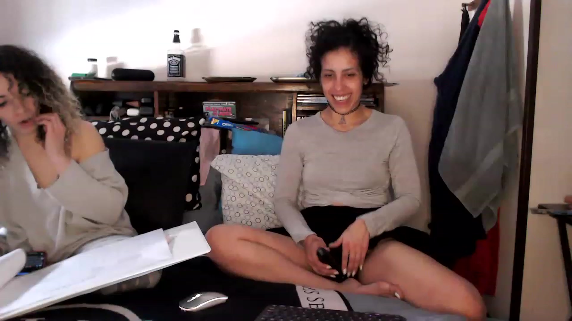 Gallery image thumbnail from XKushKittyX's myfreecams stream on, 02/18/2023, 20:33 image 5 of 20