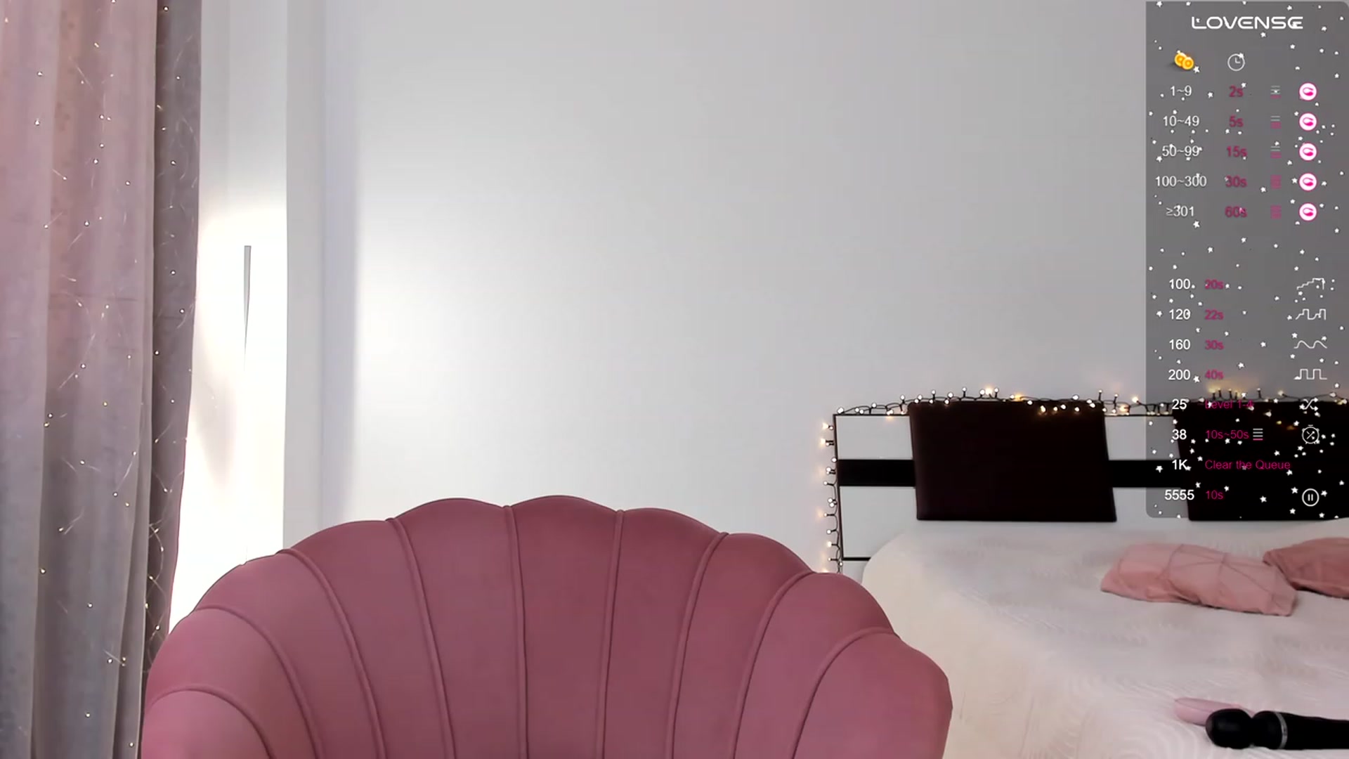 Gallery image thumbnail from XLorraine's myfreecams stream on, 01/13/2024, 13:03 image 3 of 20