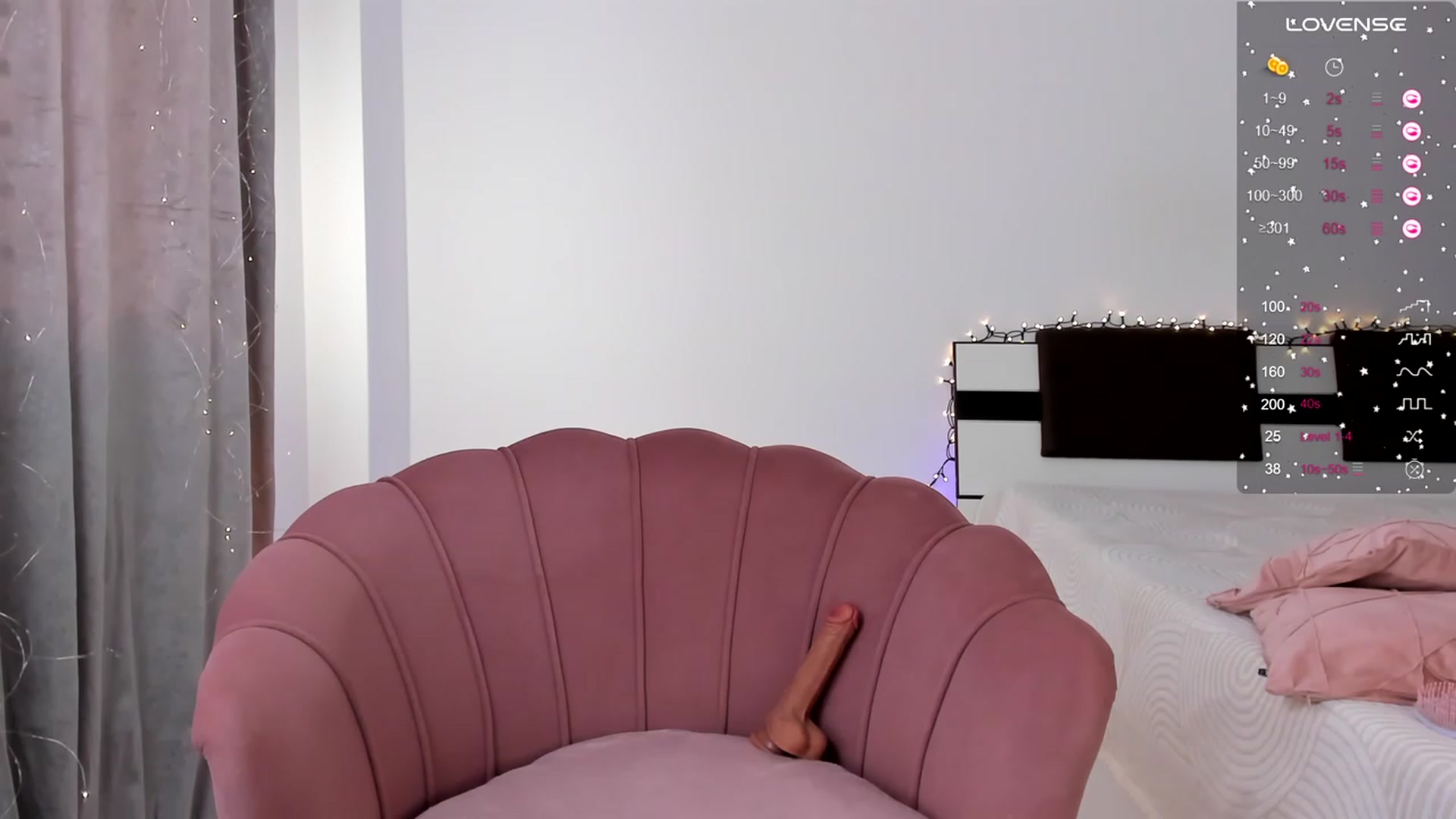 Gallery image thumbnail from XLorraine's myfreecams stream on, 01/29/2024, 14:58 image 15 of 20
