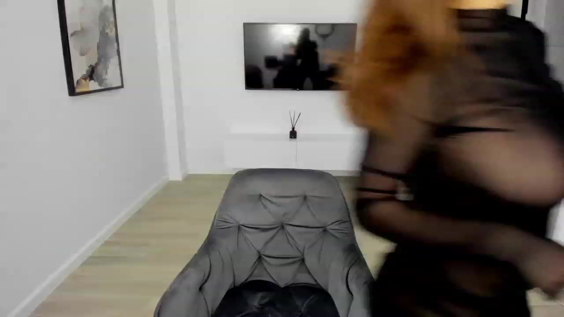 Gallery image thumbnail from XMirrabbellaX's myfreecams stream on, 12/01/2022, 08:14 image 2 of 20
