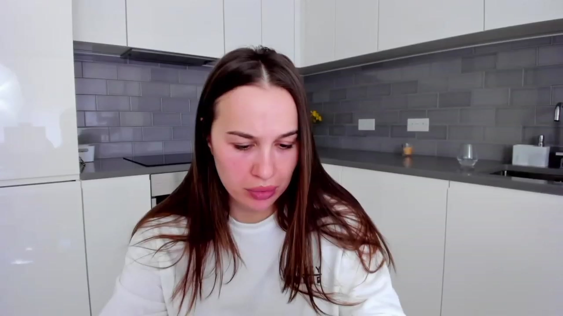Gallery image thumbnail from XMirrabbellaX's myfreecams stream on, 03/19/2023, 15:05 image 6 of 20