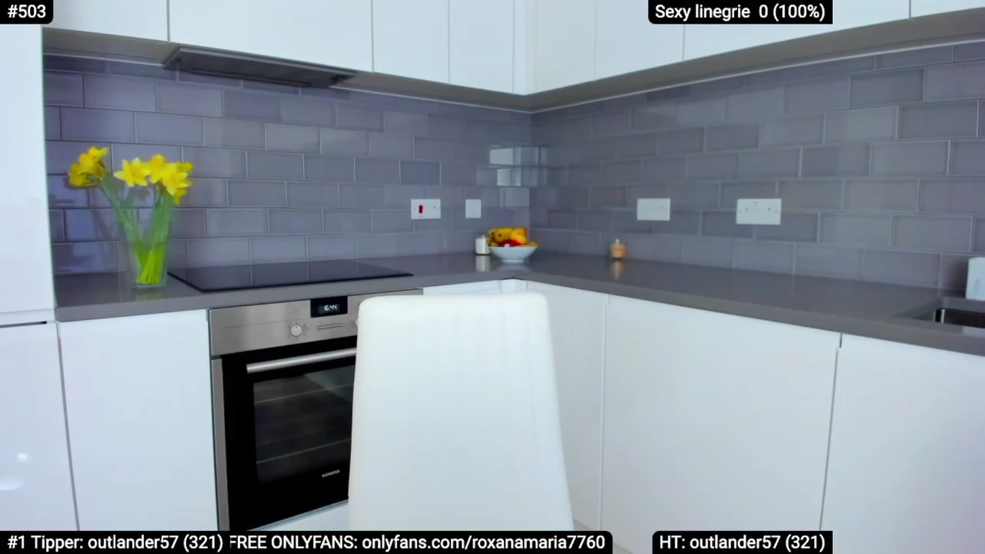 Gallery image thumbnail from XMirrabbellaX's myfreecams stream on, 03/24/2023, 17:10 image 15 of 20