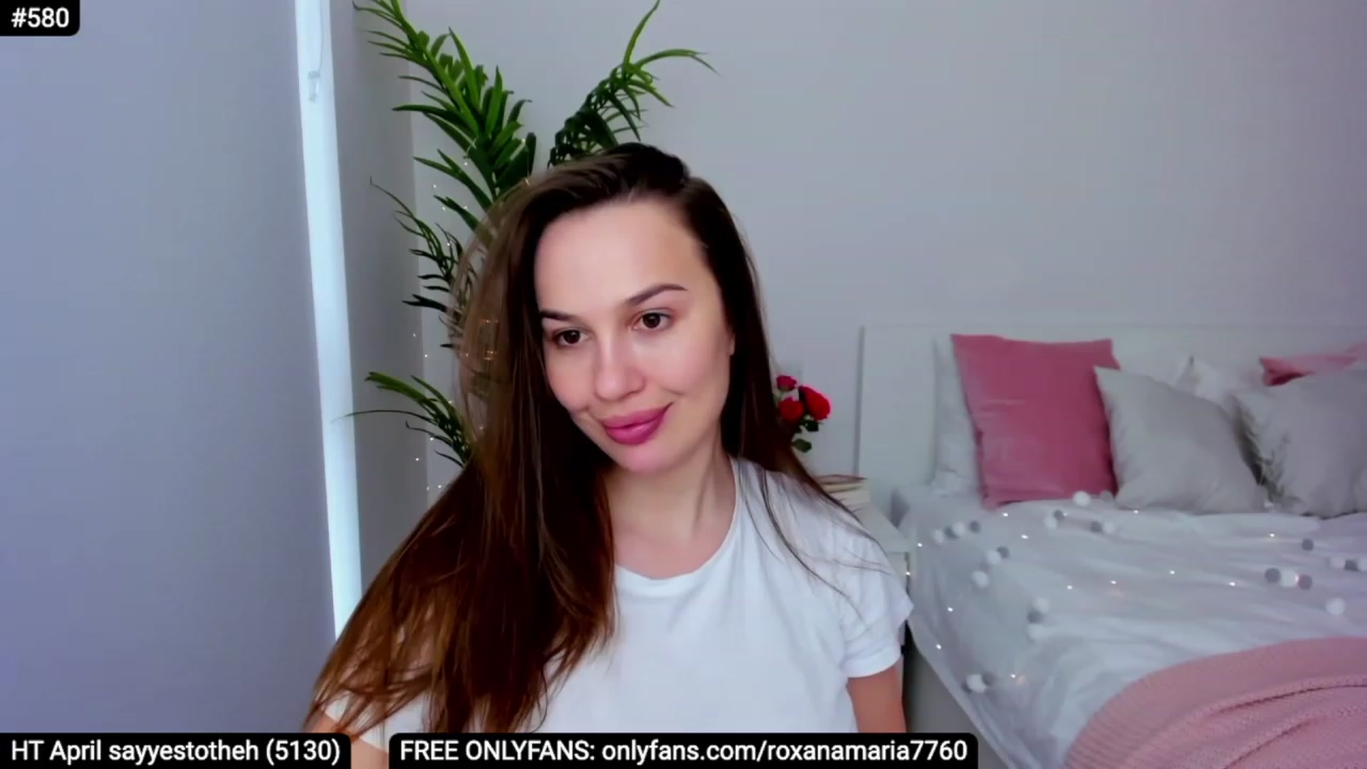 Gallery image thumbnail from XMirrabbellaX's myfreecams stream on, 04/18/2023, 15:38 image 9 of 20