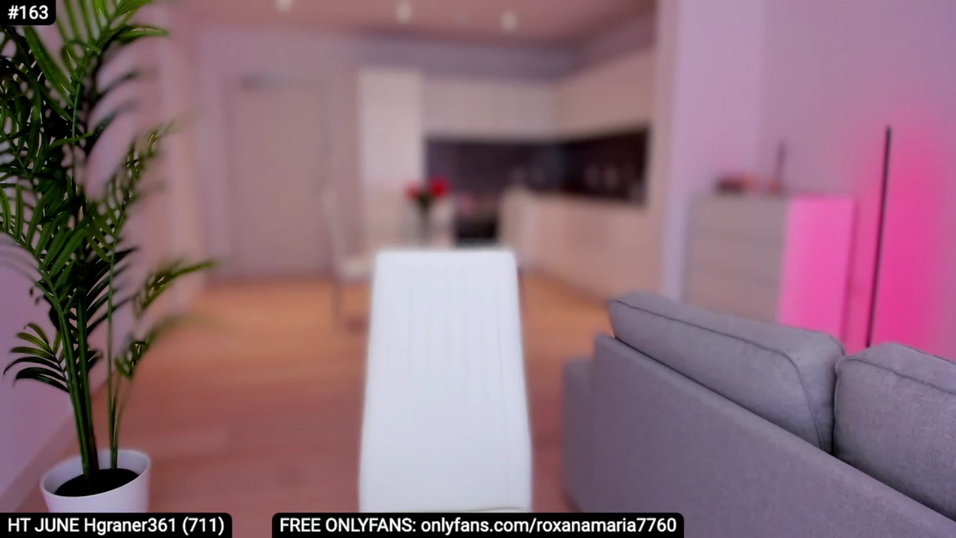 Gallery image thumbnail from XMirrabbellaX's myfreecams stream on, 06/01/2023, 14:05 image 14 of 20